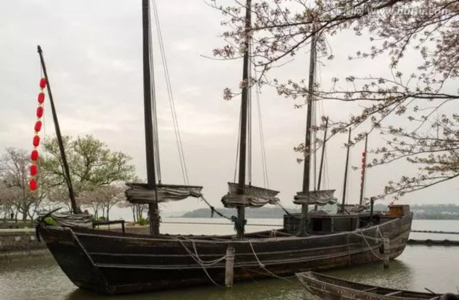 24015526.jpg 24015526.jpg