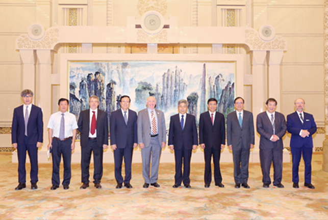 人民大会堂合影1.jpg 人民大会堂合影1.jpg