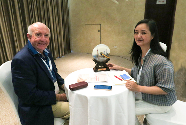 采访.jpg 采访.jpg