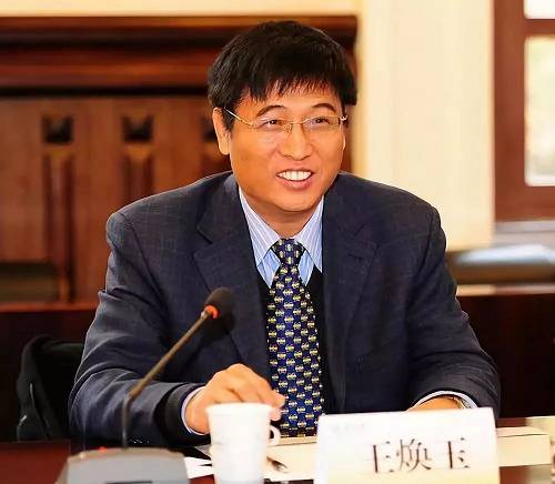 又一巨星陨落！64岁航天顶级专家倒在讲台上，临终遗言竟是道歉