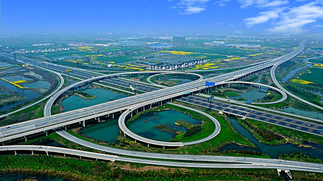 高速互通.jpg 高速互通.jpg