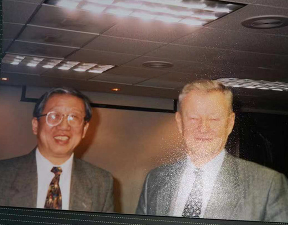 875883268.jpg 875883268.jpg