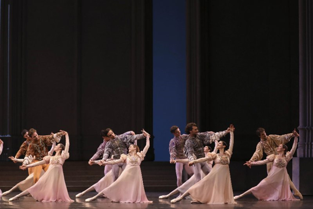 423343250.jpg 423343250.jpg