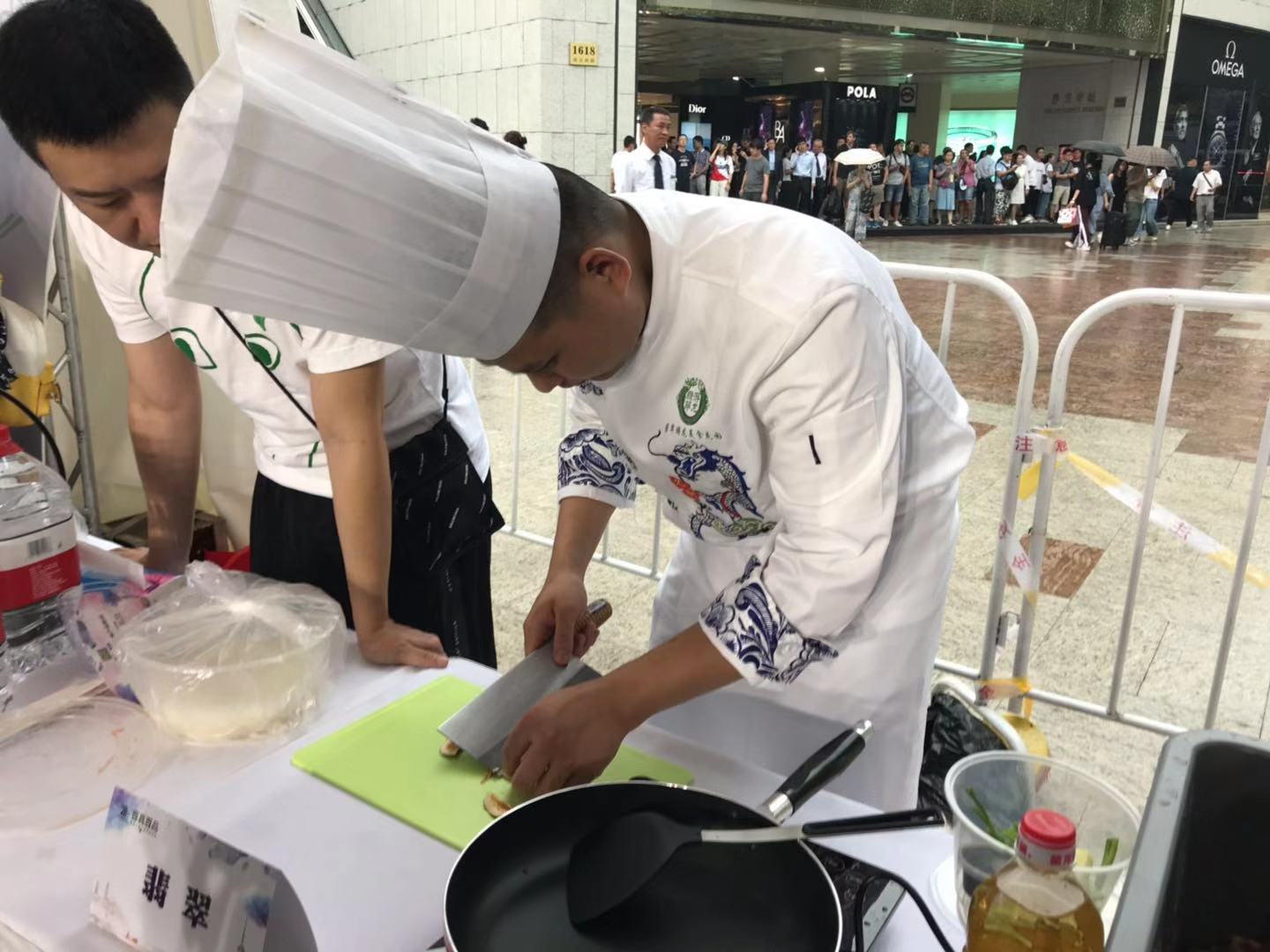 大厨.jpg 大厨.jpg