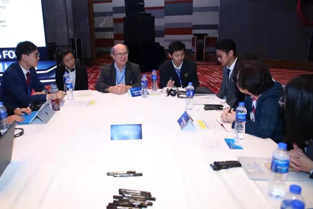 61031_p24_b.jpg 61031_p24_b.jpg