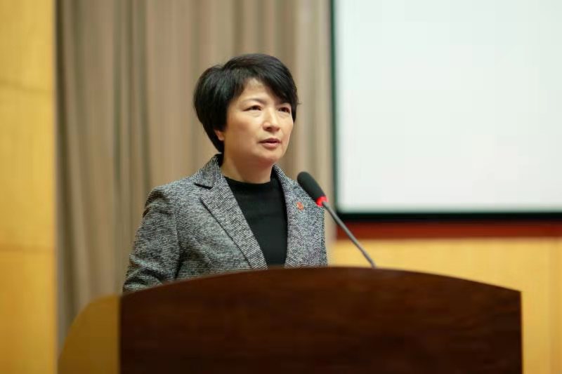 414963390.jpg 414963390.jpg