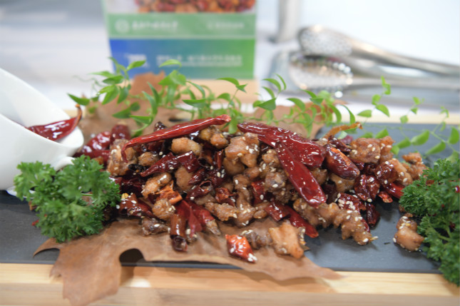 第二届高校美食节特色菜肴5(刘晓晶 摄)_meitu_3.jpg 第二届高校美食节特色菜肴5(刘晓晶 摄)_meitu_3.jpg