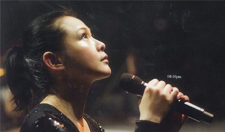 刘若英照片_副本.png 刘若英照片_副本.png