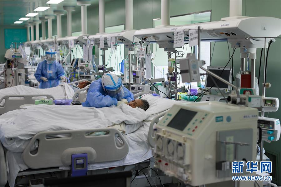 (新华全媒头条·图文互动)(13)同舟共济战“疫”记——中国抗击新冠肺炎疫情全纪实