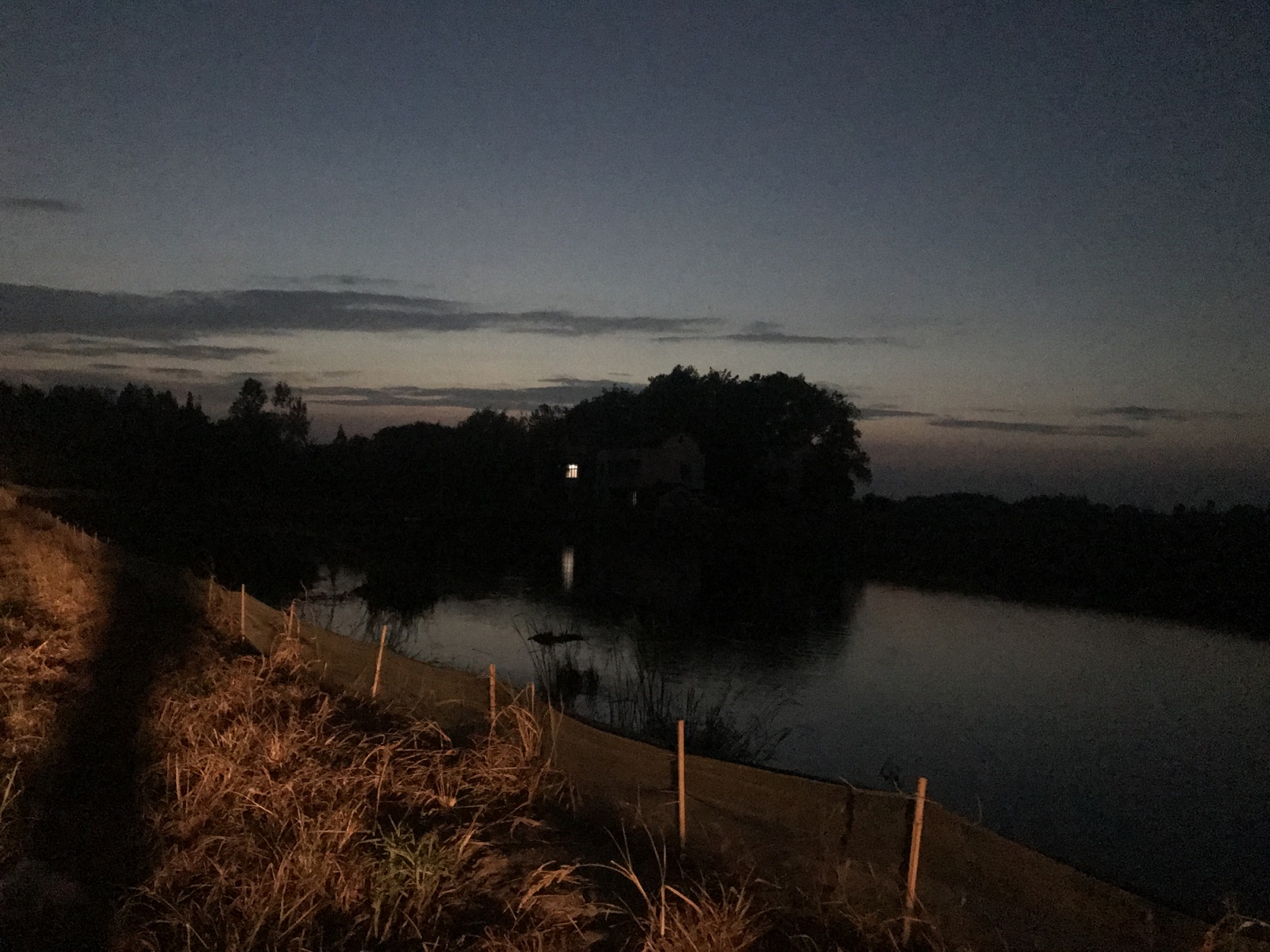 舒飞廉配图:乡村黄昏.jpg 舒飞廉配图:乡村黄昏.jpg