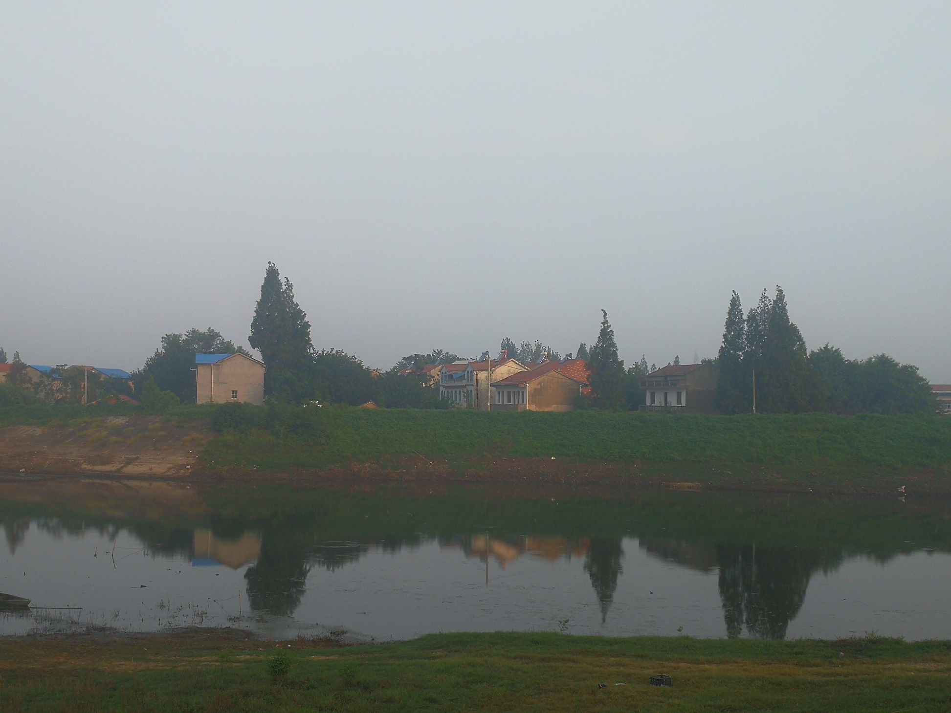 舒飞廉配图:小河,村庄.jpg 舒飞廉配图:小河,村庄.jpg