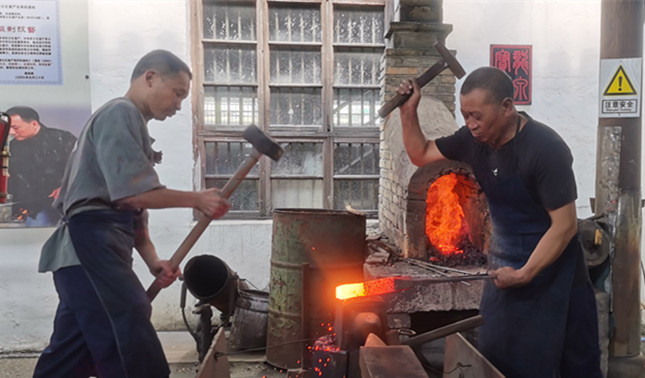 内 e9ee00ae6ac143_副本.jpg