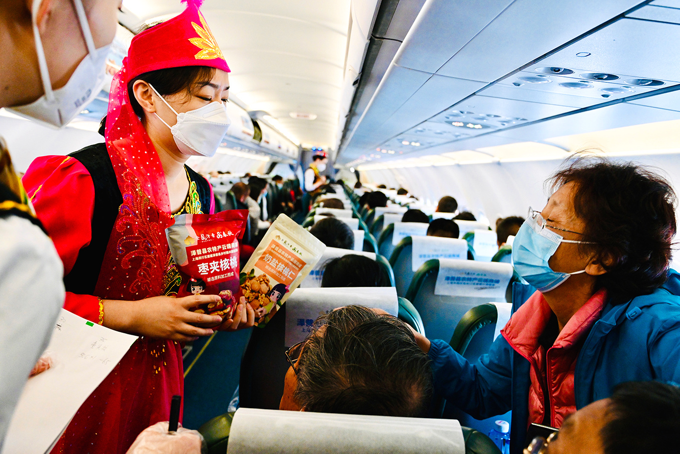 在喀什-上海段的春秋航空主题航班(航班号(5235616)-20220114101523.jpg 在喀什-上海段的春秋航空主题航班(航班号(5235616)-20220114101523.jpg