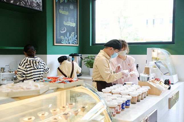 内 e87f585caf_副本.jpg