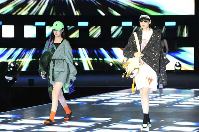 内 a63ee7a674a6_副本.jpg