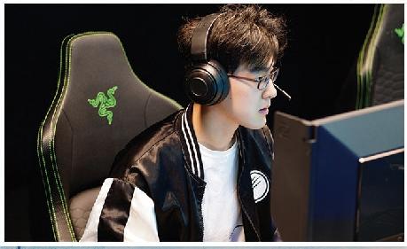 40528_p26.jpg 40528_p26.jpg