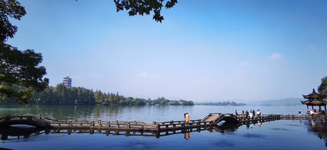 内 60bf0edad1b8f9_副本.jpg